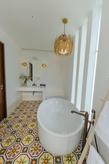 Presidential Luxury Villa Anjuna With Pvt Pool & Bathtub, Most Prime Location Zewnętrze zdjęcie